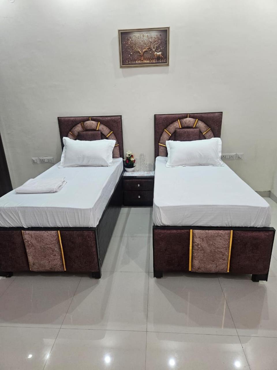 그레이터 노이다 Ashirwaad 249 B&B 외부 사진