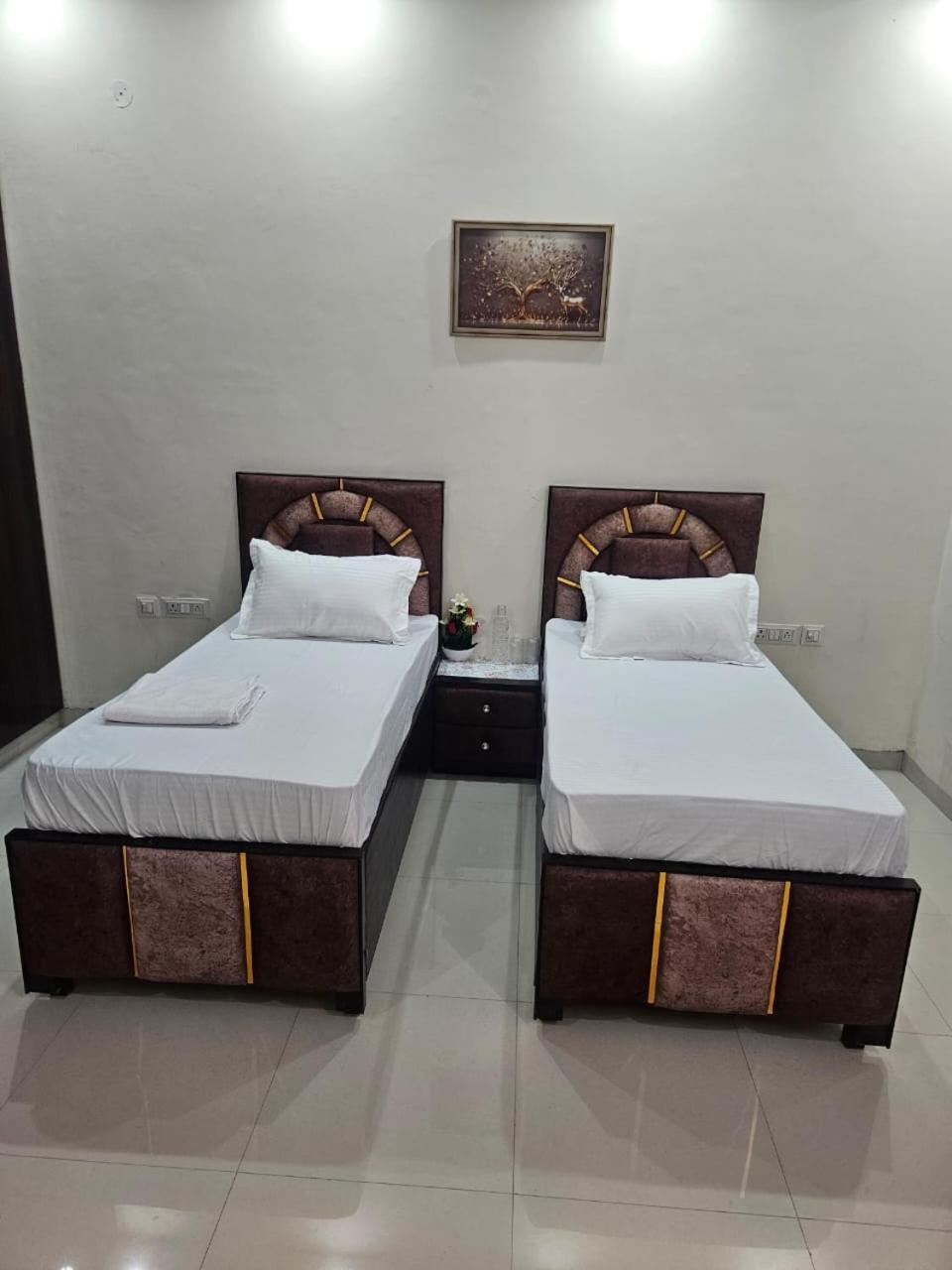 그레이터 노이다 Ashirwaad 249 B&B 외부 사진