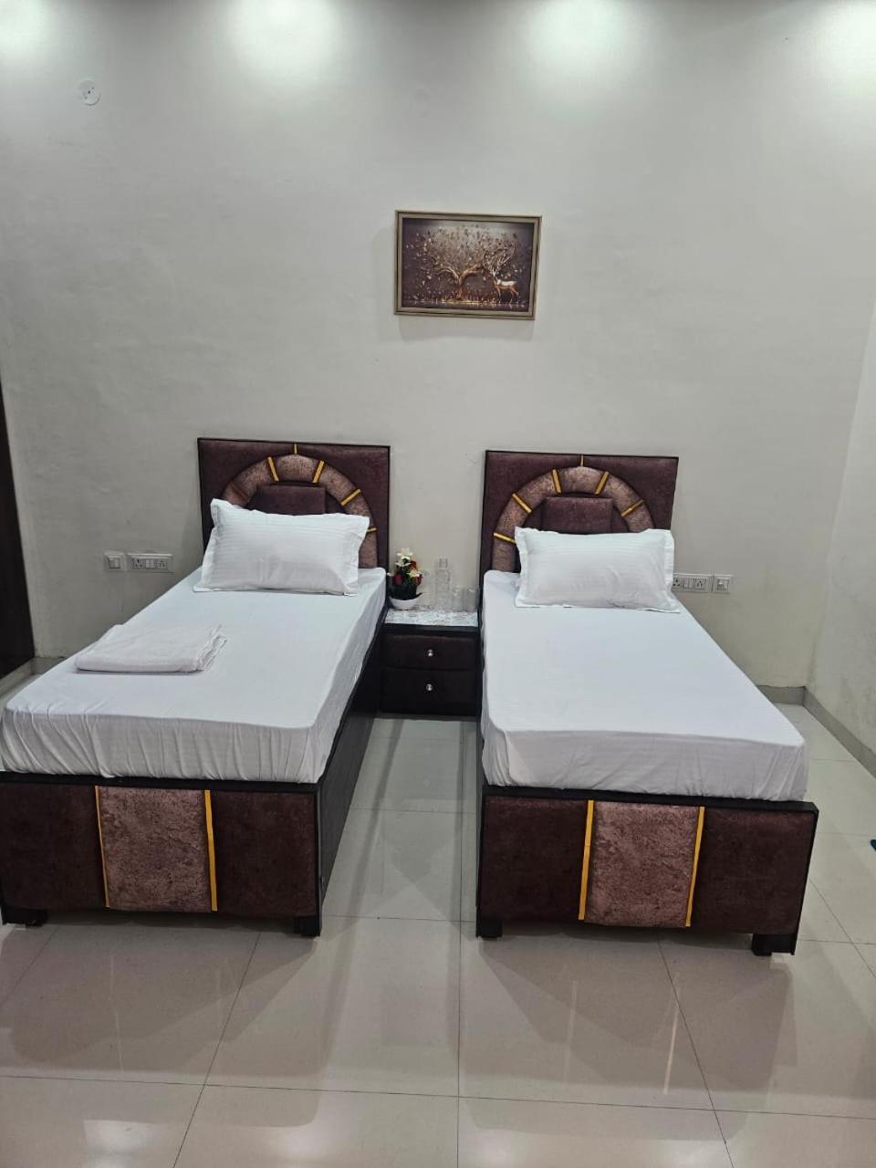 그레이터 노이다 Ashirwaad 249 B&B 외부 사진