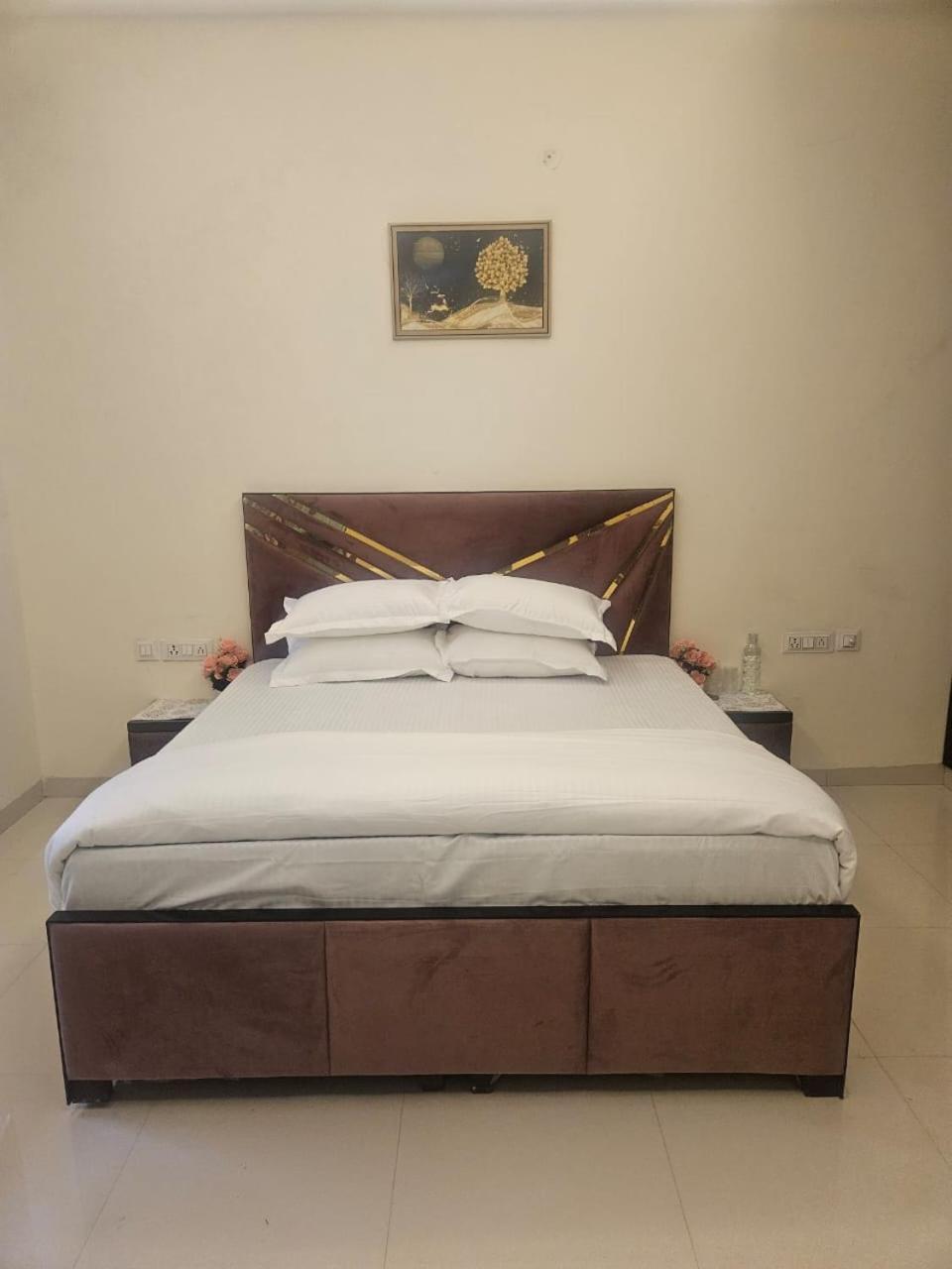 그레이터 노이다 Ashirwaad 249 B&B 외부 사진