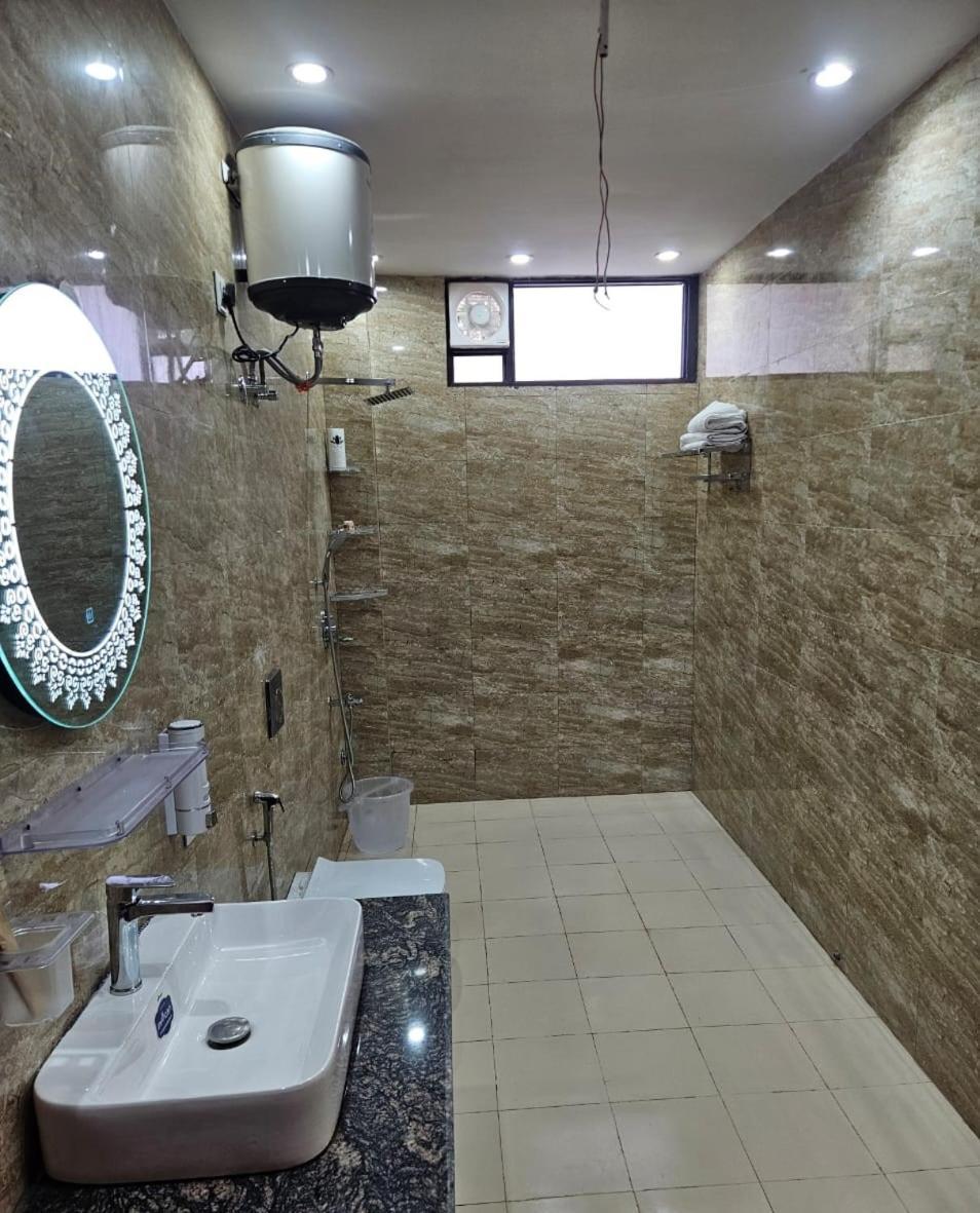 그레이터 노이다 Ashirwaad 249 B&B 외부 사진